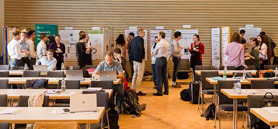 Exchange between researchers at the 2018 programme conference 